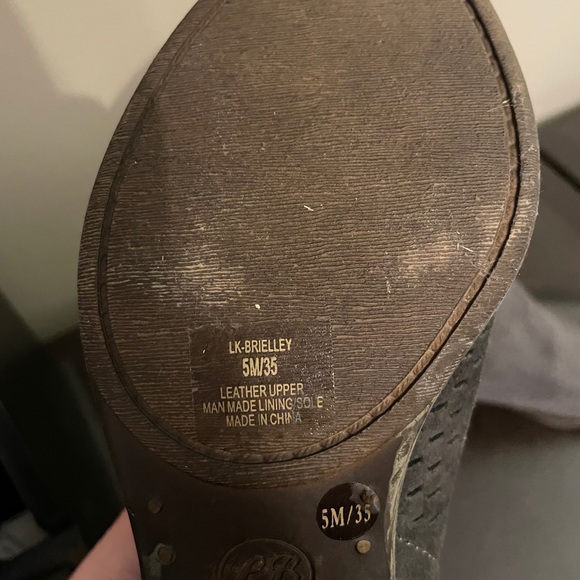 Lucky Brand “Brielley” bootie. Never worn - Picture 4 of 4